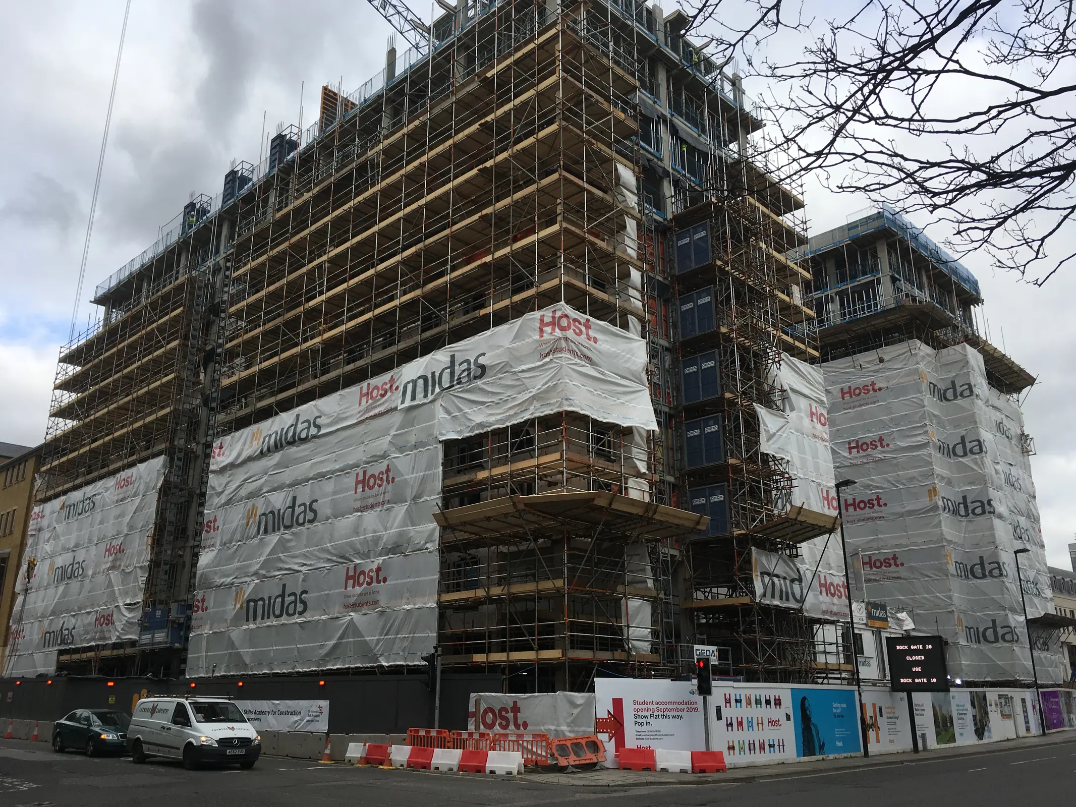 Cumberland Place façade installation and construction progress