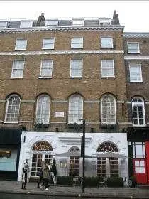 Existing frontage of 108 Baker Street forming part of Holmes Hotel