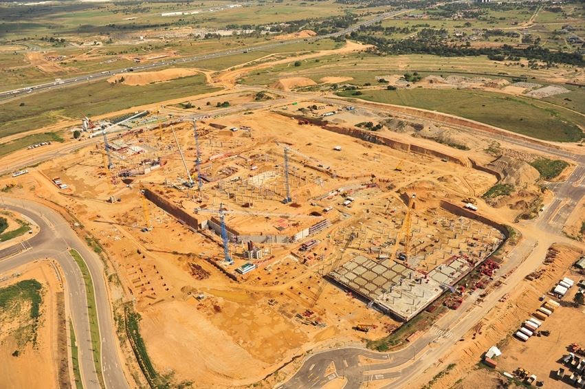 Early earthworks and foundations across the Mall of Africa site