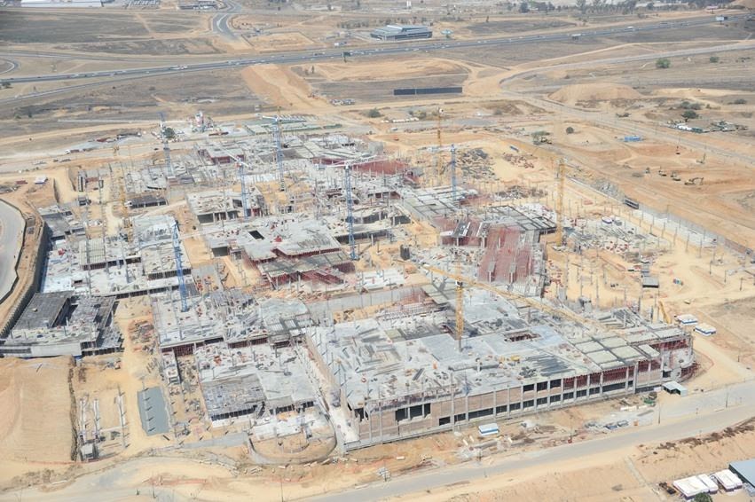 Reinforced concrete construction progressing at Mall of Africa