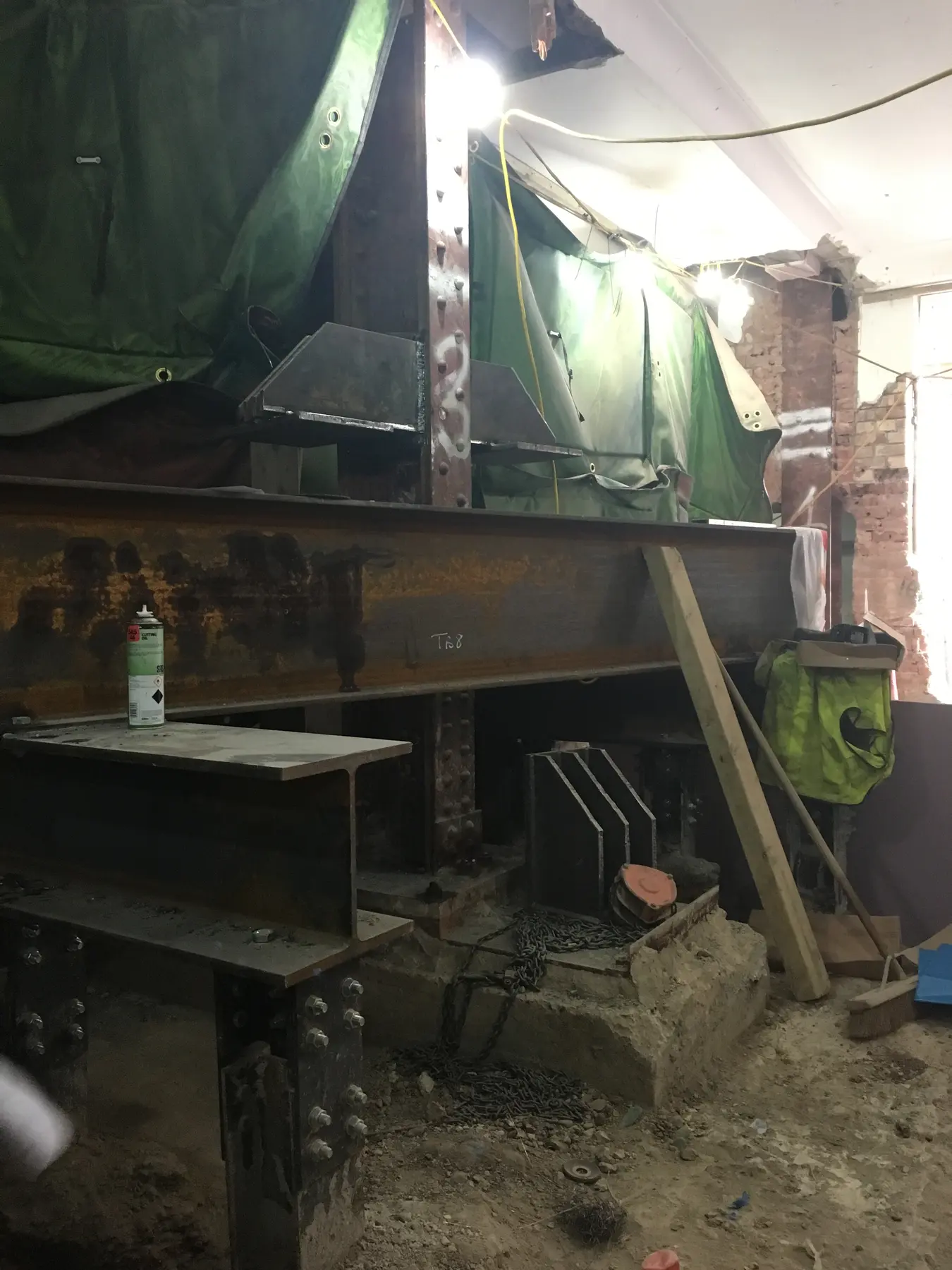 Installed temporary steelwork connection at 50 Sloane Street